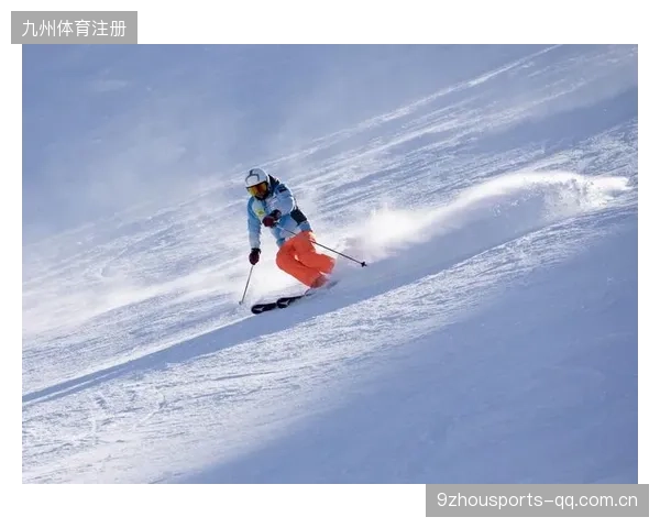 滑雪过弯压雪声爽爆，体验冬季极限快感
